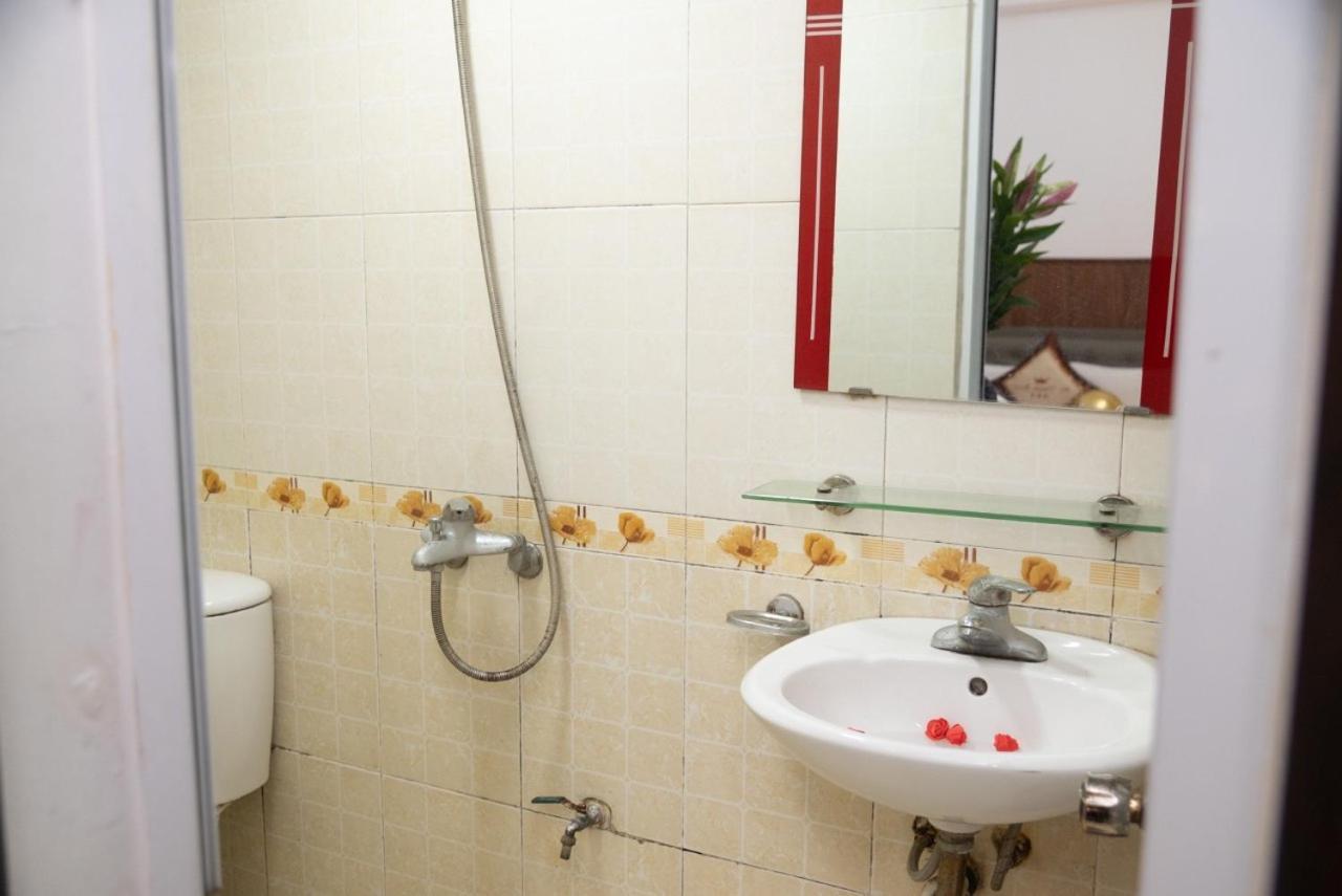Hottel Ha Thanh Hanoi Exterior photo
